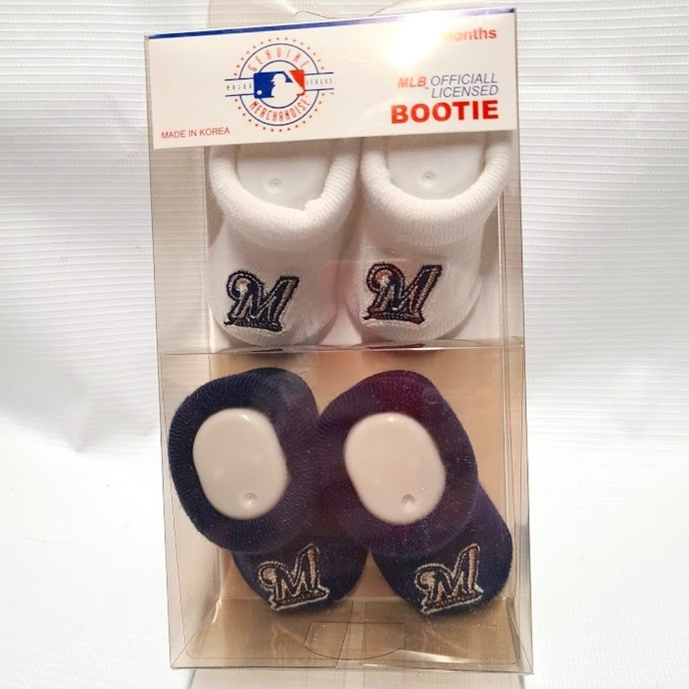 Milwaukee Brewers 3-6 months baby booties NEW